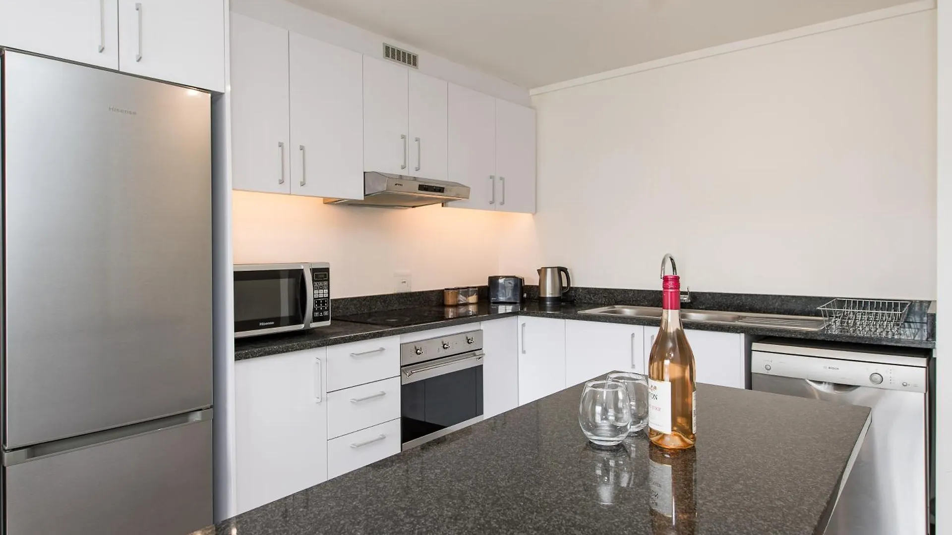 Modern 2 Bedroom Unit In District Six Cape Town Güney Afrika