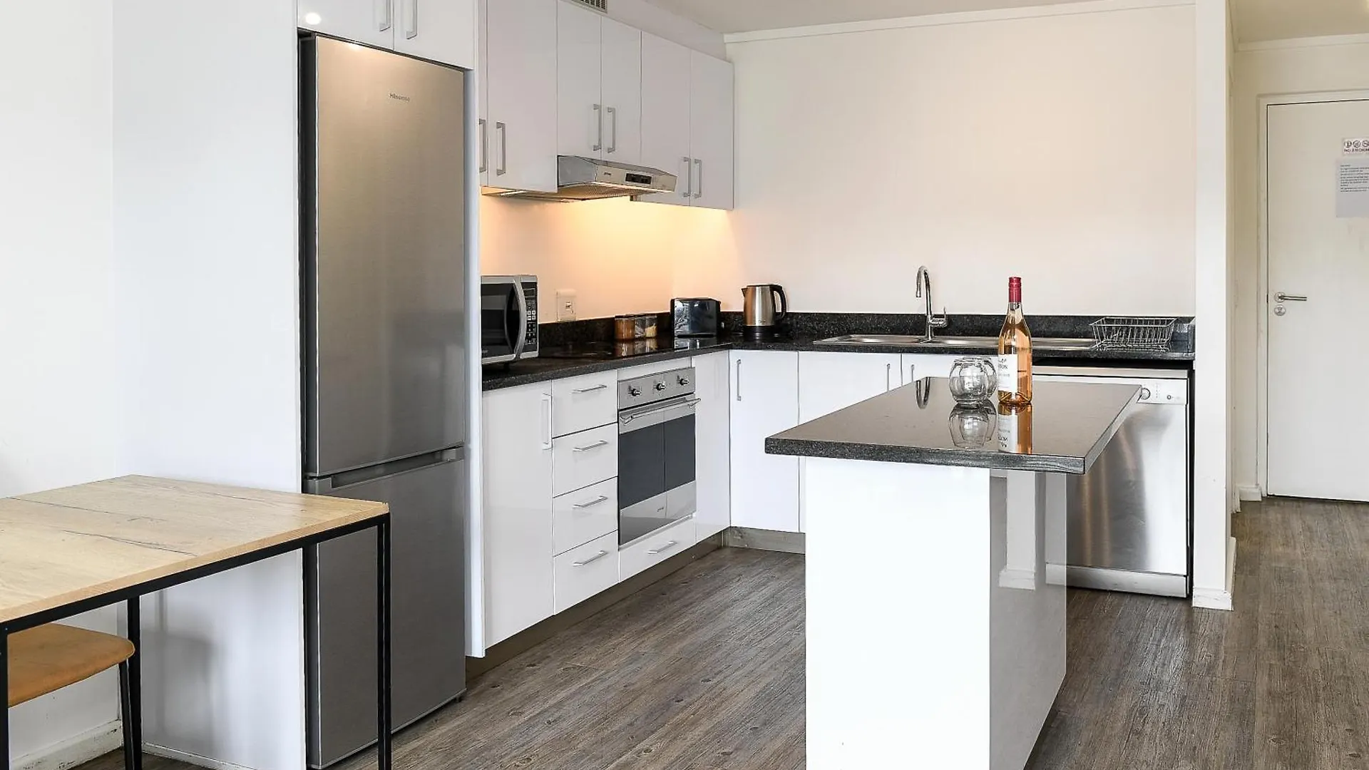 Daire Modern 2 Bedroom Unit In District Six Cape Town