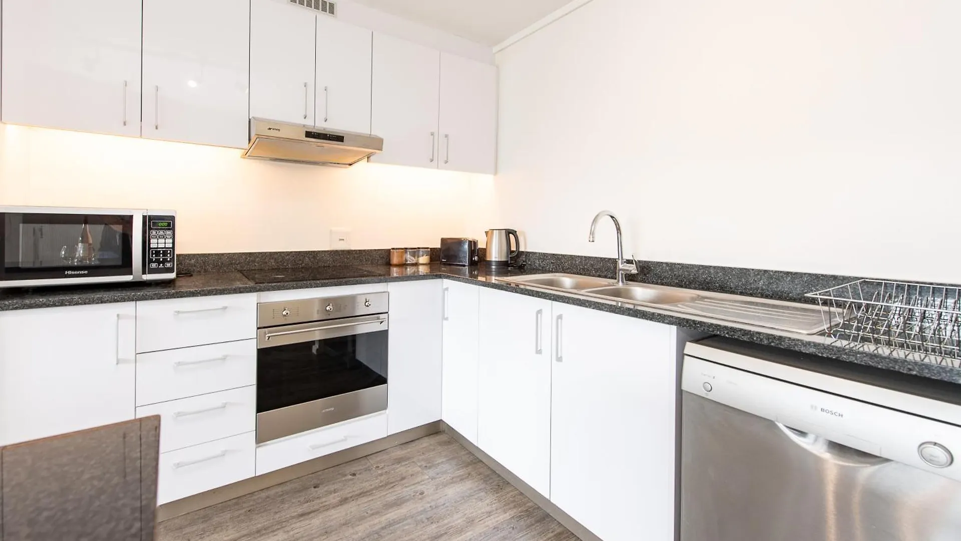 Modern 2 Bedroom Unit In District Six Città del Capo Appartamento